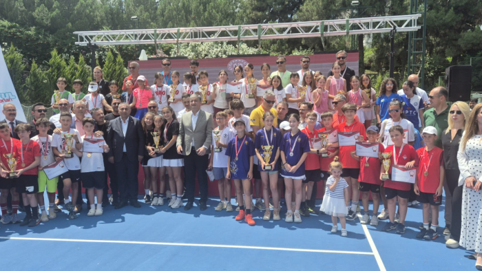 EDİRNE'DE OKUL SPORLARI TENİS'TE İLK KUPA